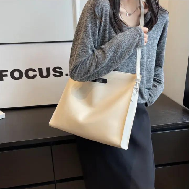 Large Tote Bag - Beloria Cassandra