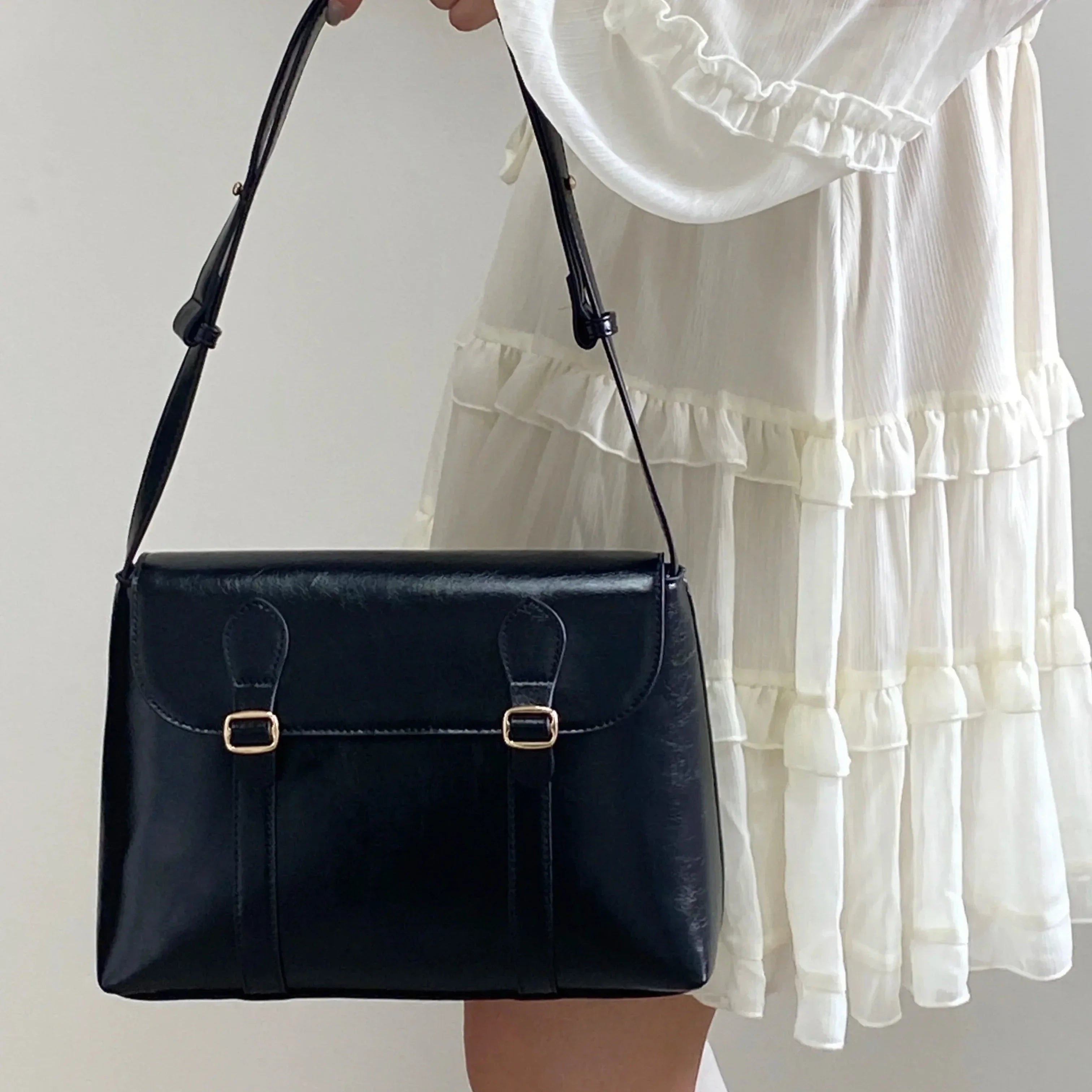 Medium Shoulder Bag - Beloria Greta