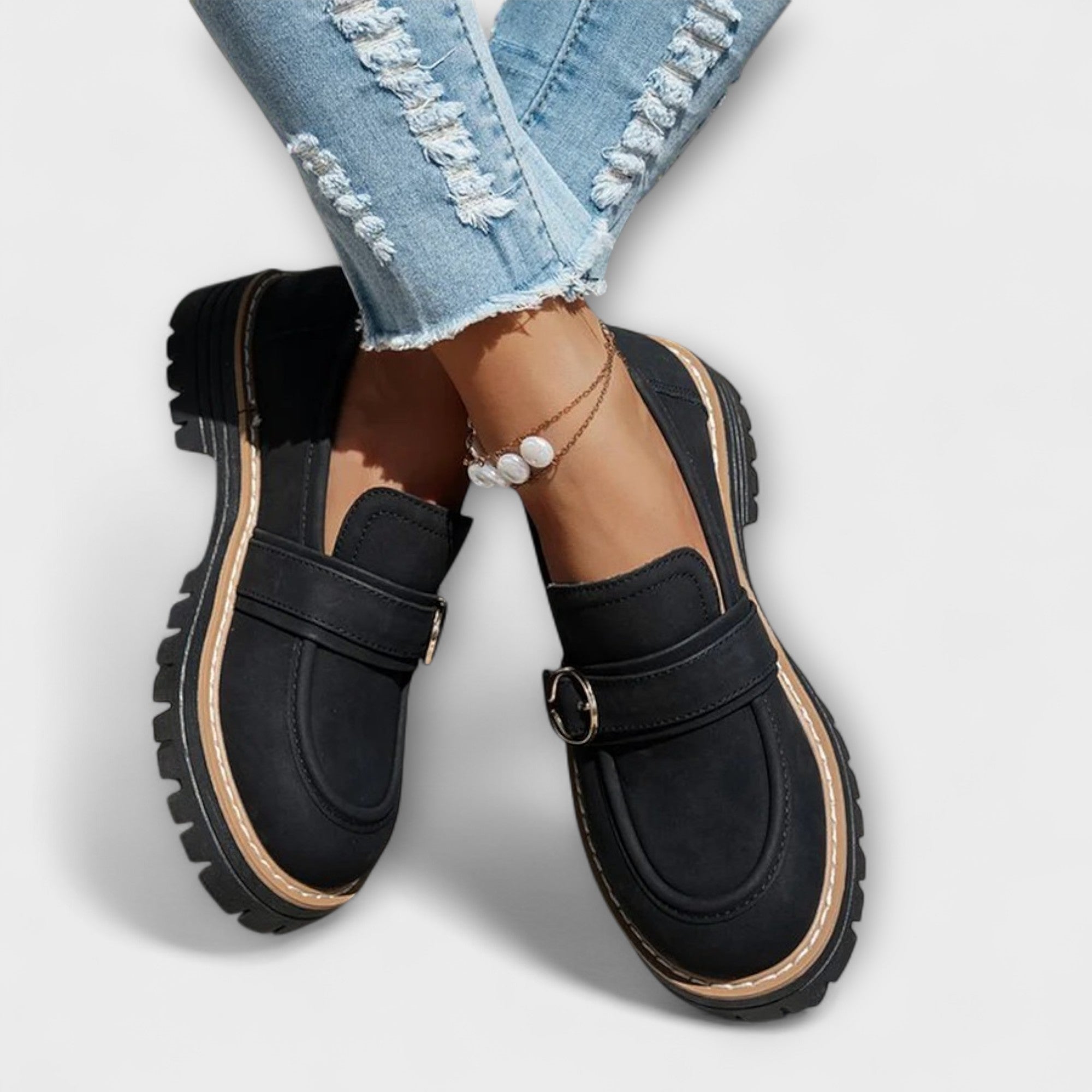 Poet – Casual Slippers with Round Toe