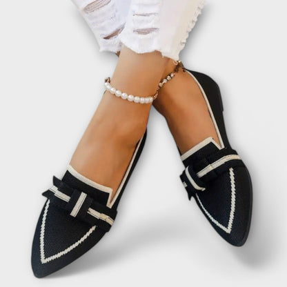Flat Women's Shoes with Knotted Design