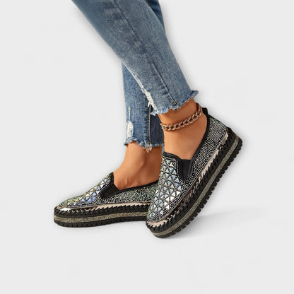 Vada – Slippers Embellished with Rhinestones