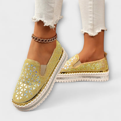 Vada – Slippers Embellished with Rhinestones