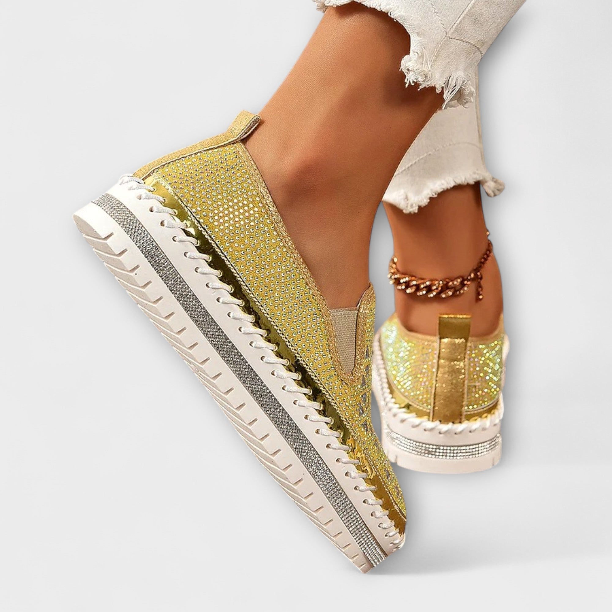 Vada – Slippers Embellished with Rhinestones