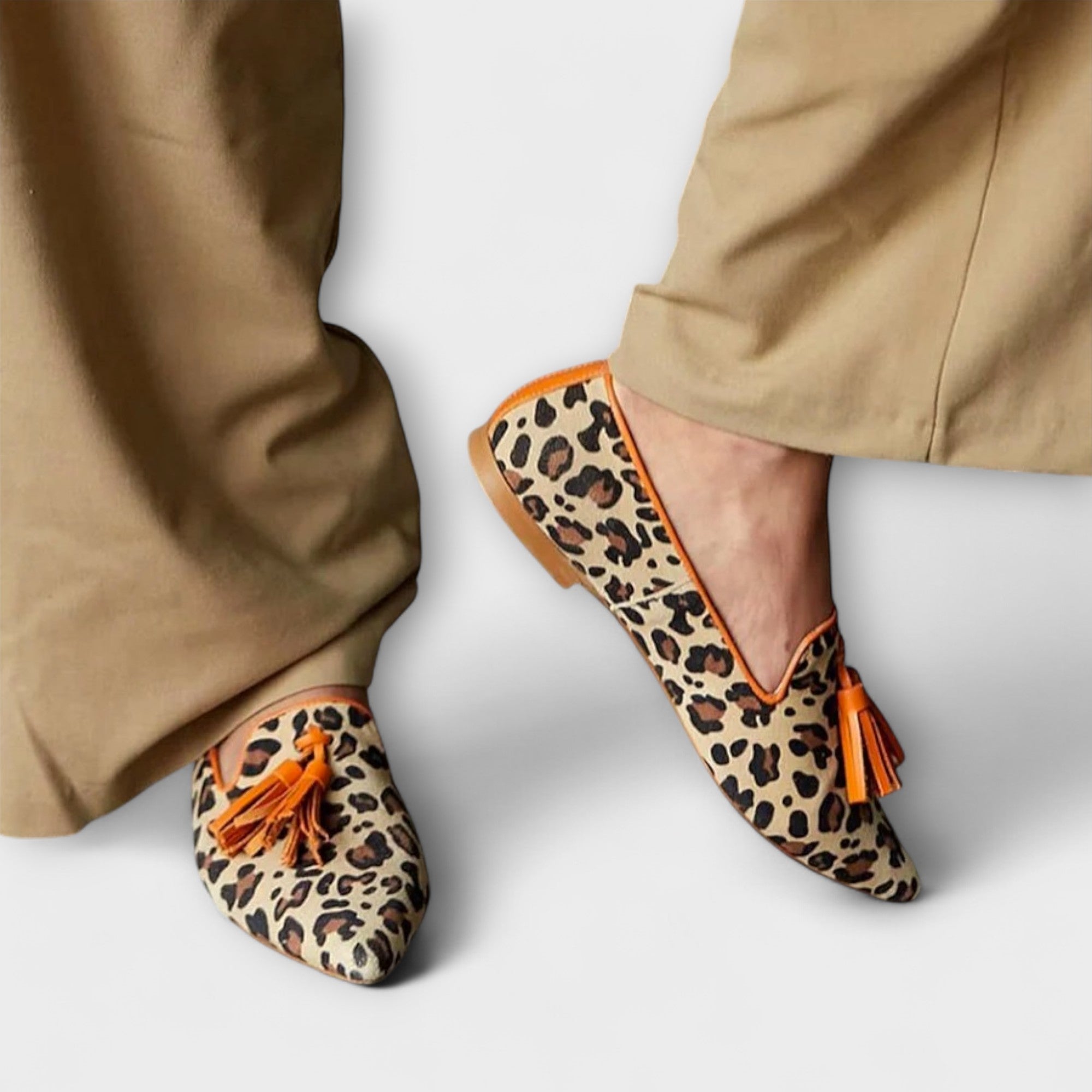 Della – Retro Pointed Shoes