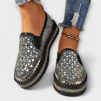 Vada – Slippers Embellished with Rhinestones