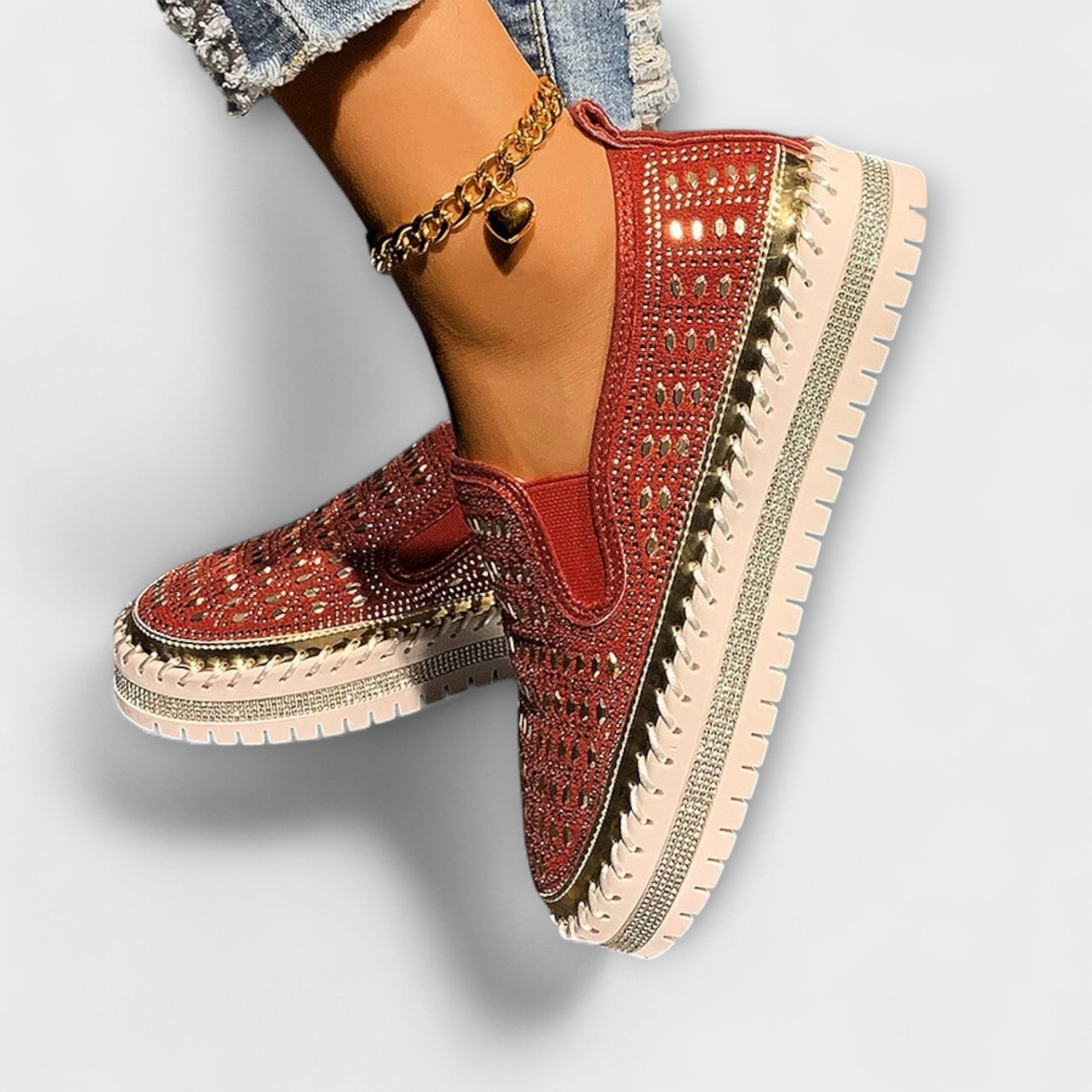 Kenna – Round toe area embellished with rhinestones