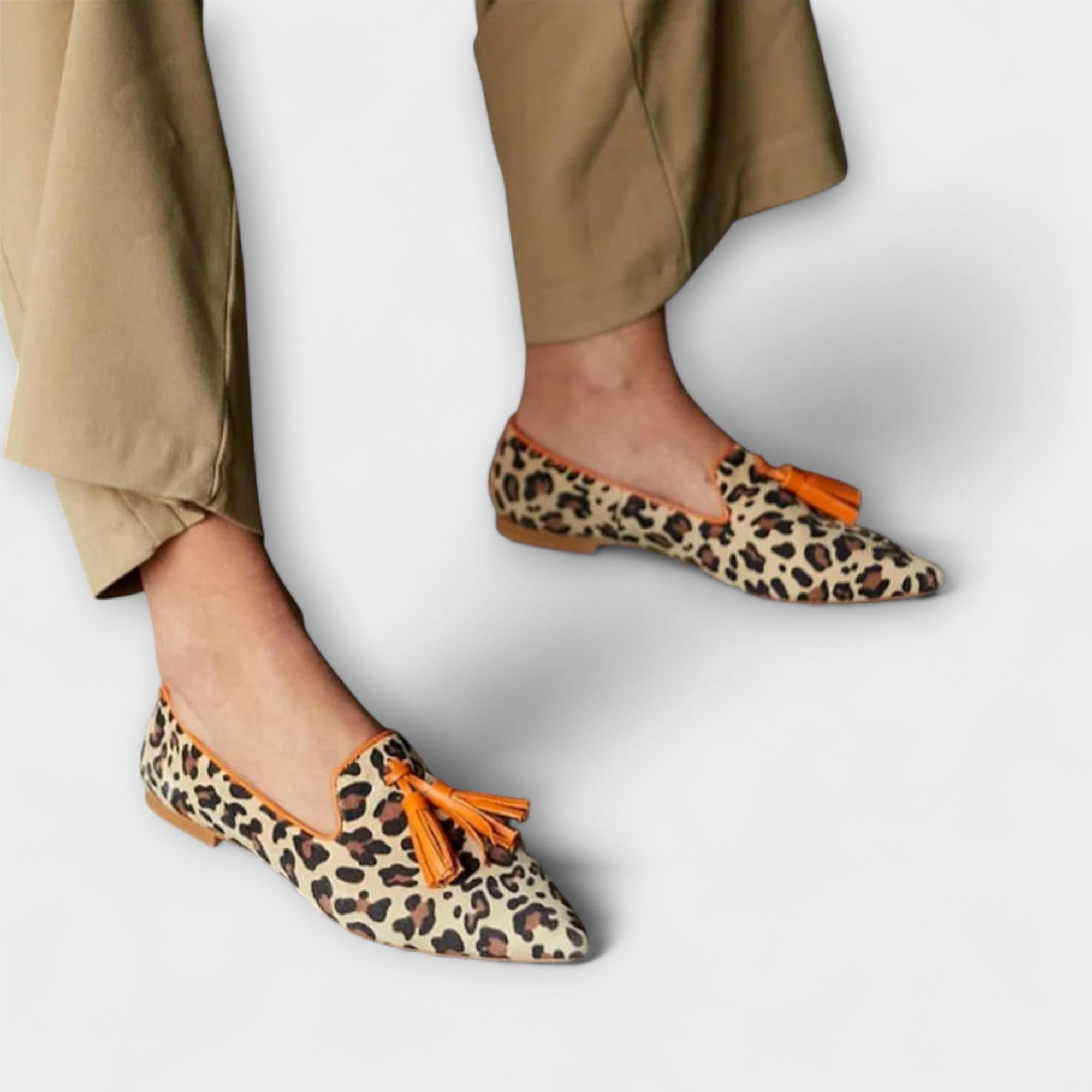 Della – Retro Pointed Shoes